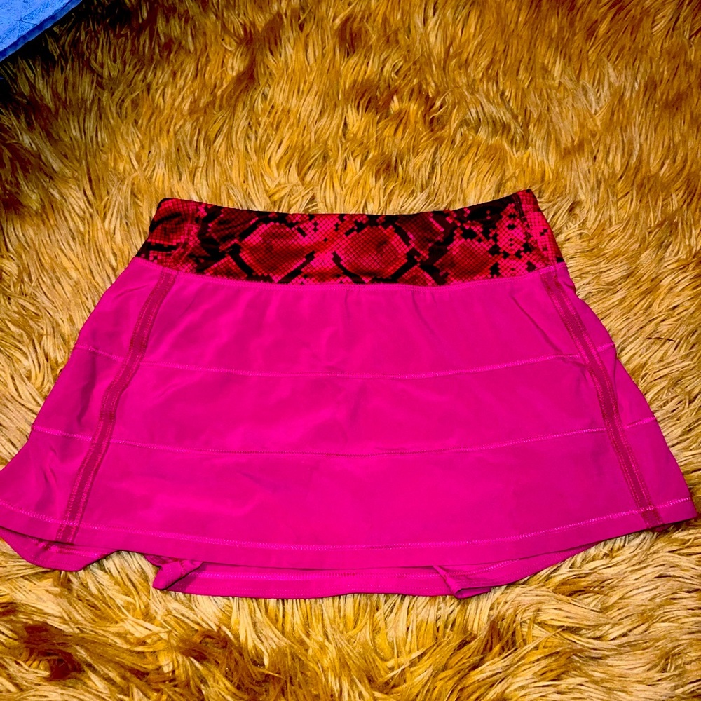 Lulu lemon tennis skirt- size 4.